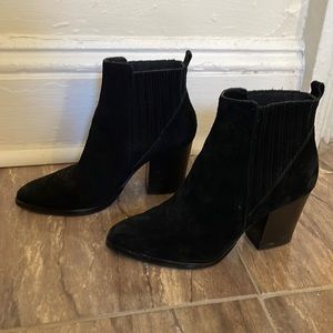 Marc Fisher black booties size 7.5!